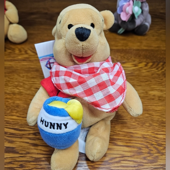 Winnie The Pooh And Friends Set Of 4 - Picture 8 of 11